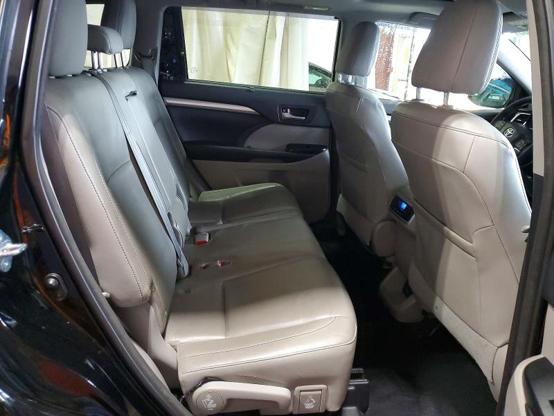 Photo 11 from auction – 2016 TOYOTA HIGHLANDER with VIN 5TDJKRFH4GS239039