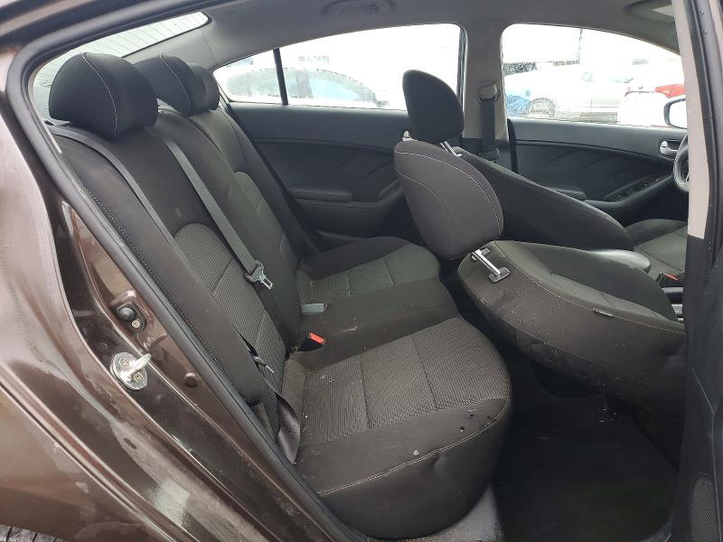 Photo 10 from auction – 2018 KIA FORTE with VIN 3KPFK4A78JE198682