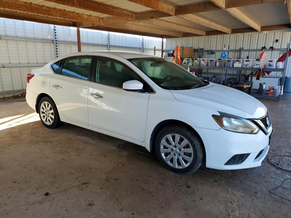 Photo 4 from auction – 2016 NISSAN SENTRA with VIN 3N1AB7APXGY314423