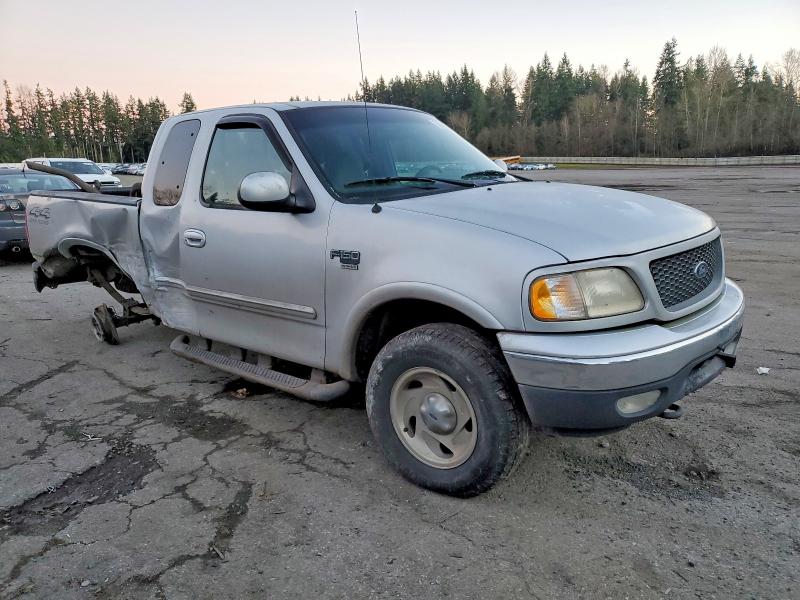 Photo 4 from auction – 2000 FORD F150 with VIN 1FTRX18L7YNA28321