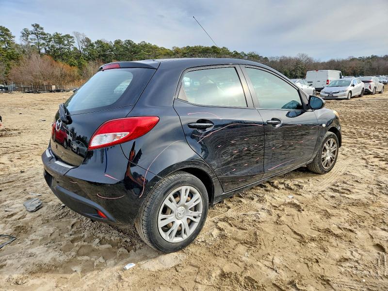 Photo 3 from auction – 2013 MAZDA MAZDA2 with VIN JM1DE1KZ8D0163618