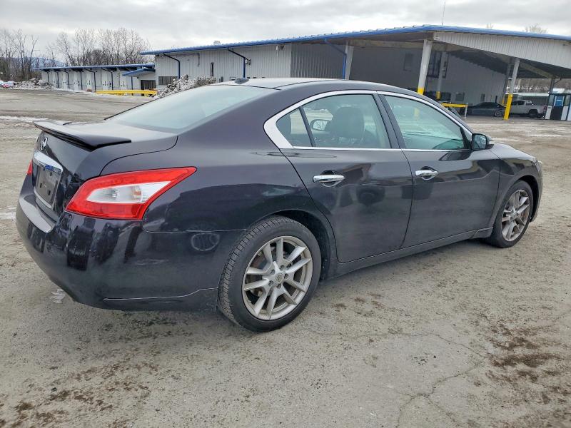 Photo 3 from auction – 2011 NISSAN MAXIMA with VIN 1N4AA5APXBC805814