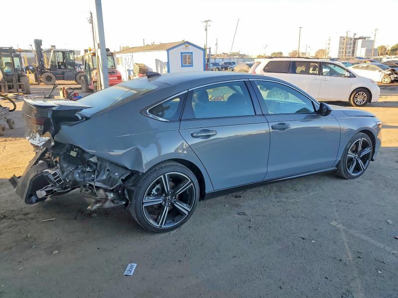 Photo 3 from auction – 2025 HONDA ACCORD with VIN 1HGCY2F56SA086854
