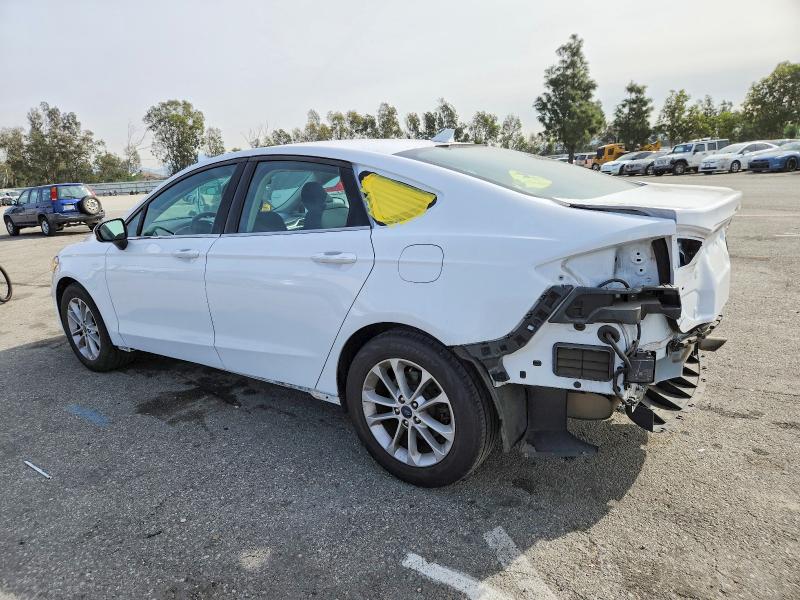 Photo 2 from auction – 2020 FORD FUSION with VIN 3FA6P0HD9LR149207