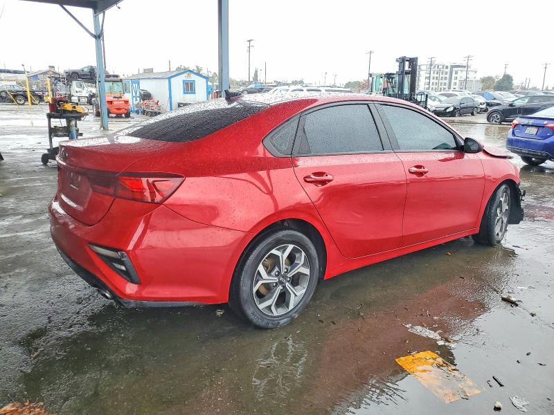 Photo 3 from auction – 2021 KIA FORTE with VIN 3KPF24AD9ME306740