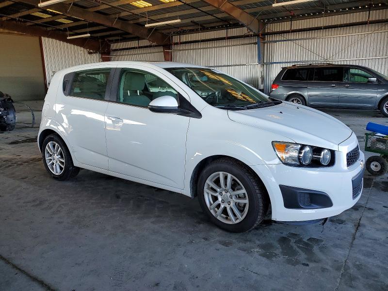 Photo 4 from auction – 2015 CHEVROLET SONIC with VIN 1G1JC6SB0F4206071