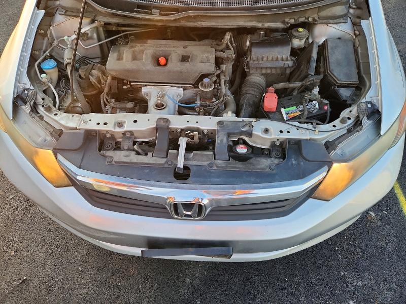 Zdjęcie 11 z aukcji – 2012 HONDA CIVIC LX z VIN 19XFB2F55CE368737