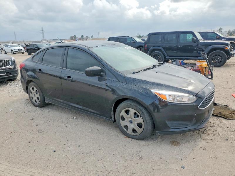 Photo 4 from auction – 2018 FORD FOCUS S with VIN 1FADP3E28JL229296