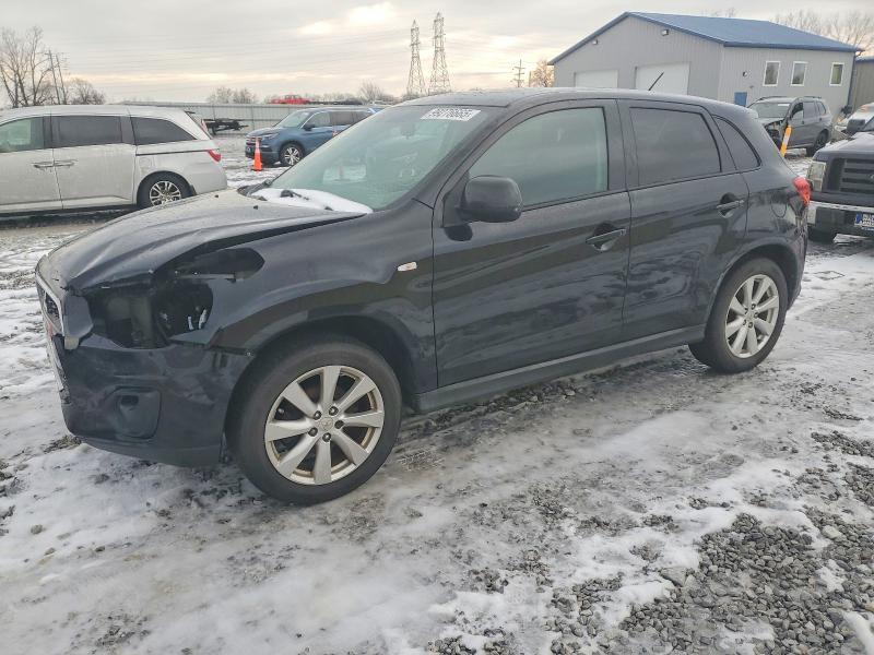 MITSUBISHI OUTLANDER 2015 with VIN 4A4AR3AU8FE014004 - Photo from auction