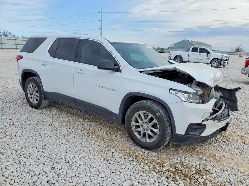 Photo 4 from auction – 2019 CHEVROLET TRAVERSE L with VIN 1GNERFKW3KJ149555