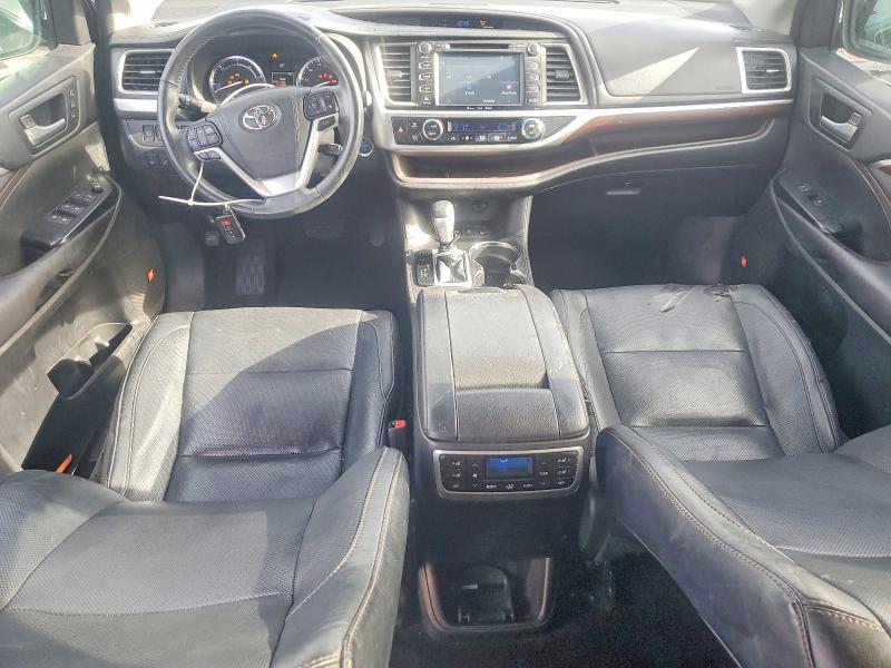 Photo 8 from auction – 2016 TOYOTA HIGHLANDER with VIN 5TDDCRFH7GS018996