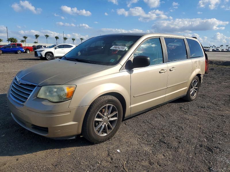 Photo 1 from auction – 2009 CHRYSLER TOWN & COU with VIN 2A8HR44E29R588582