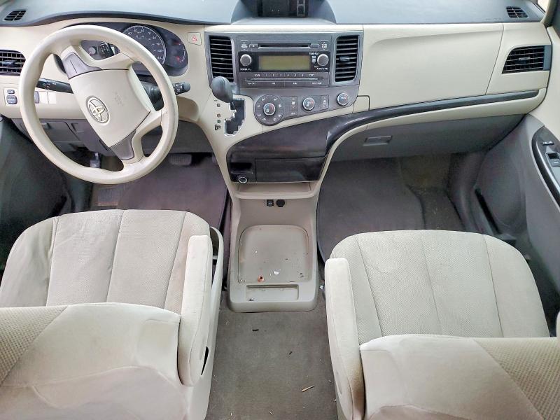 Photo 8 from auction – 2012 TOYOTA SIENNA with VIN 5TDZK3DC6CS182229