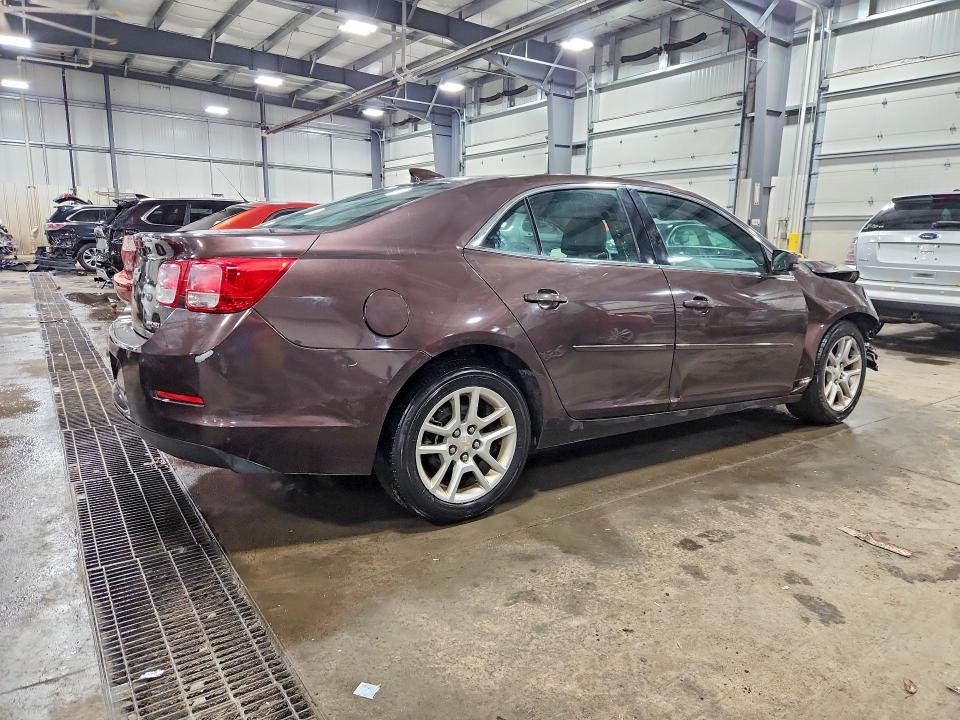 Photo 3 from auction – 2015 CHEVROLET MALIBU 1LT with VIN 1G11C5SL3FF214138
