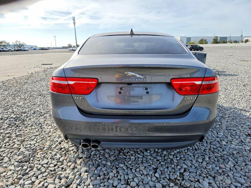 Photo 6 from auction – 2017 JAGUAR XE with VIN SAJAD4BN8HA952387
