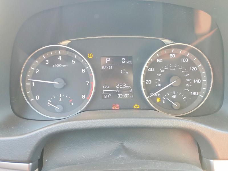 Photo 9 from auction – 2017 HYUNDAI ELANTRA with VIN KMHD74LF5HU428974