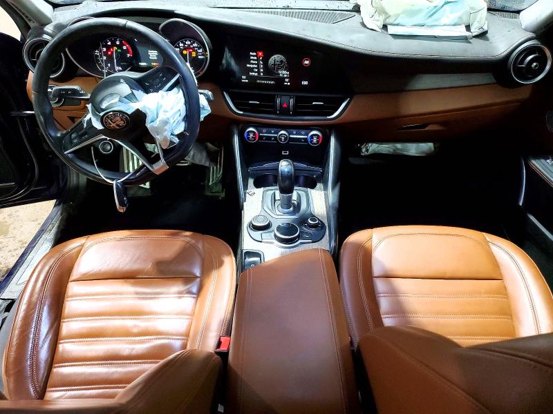 Photo 8 from auction – 2017 ALFA ROMEO GIULIA with VIN ZARFAEEN5H7558492