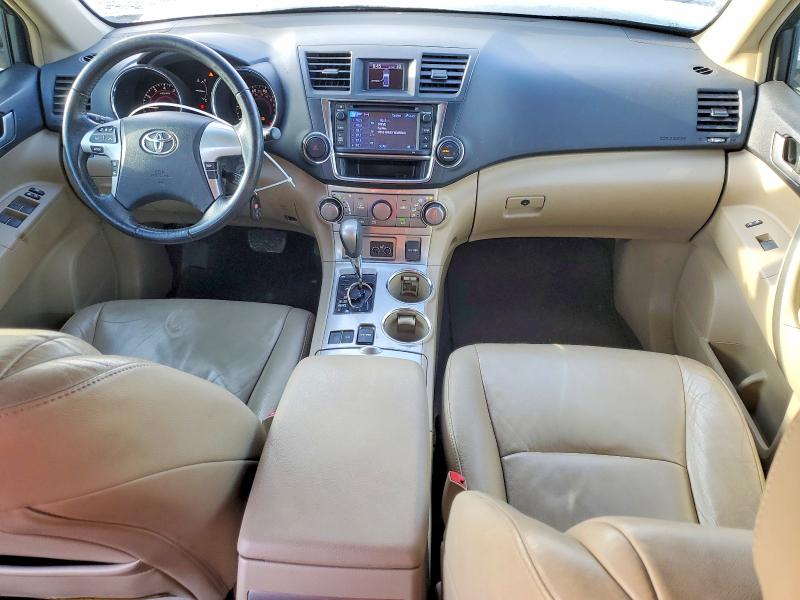 Photo 8 from auction – 2013 TOYOTA HIGHLANDER with VIN 5TDZK3EH5DS114144