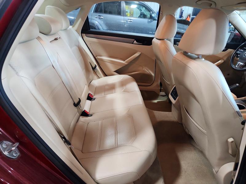 Photo 10 from auction – 2015 VOLKSWAGEN PASSAT SE with VIN 1VWBV7A30FC100745