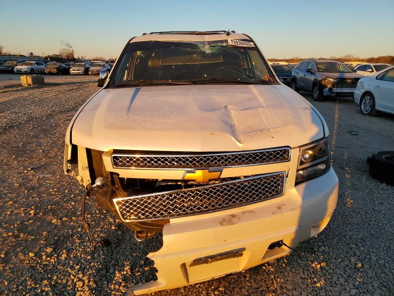 Photo 5 from auction – 2012 CHEVROLET SUBURBAN with VIN 1GNSKKE78CR227769