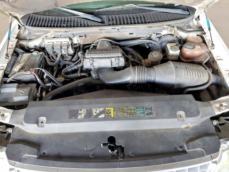 Photo 11 from auction – 2005 FORD EXPEDITION with VIN 1FMFU15595LA05398
