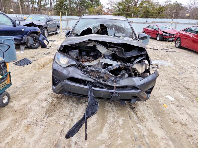 Photo 5 from auction – 2017 TOYOTA RAV4 LE with VIN JTMBFREV1HJ164069