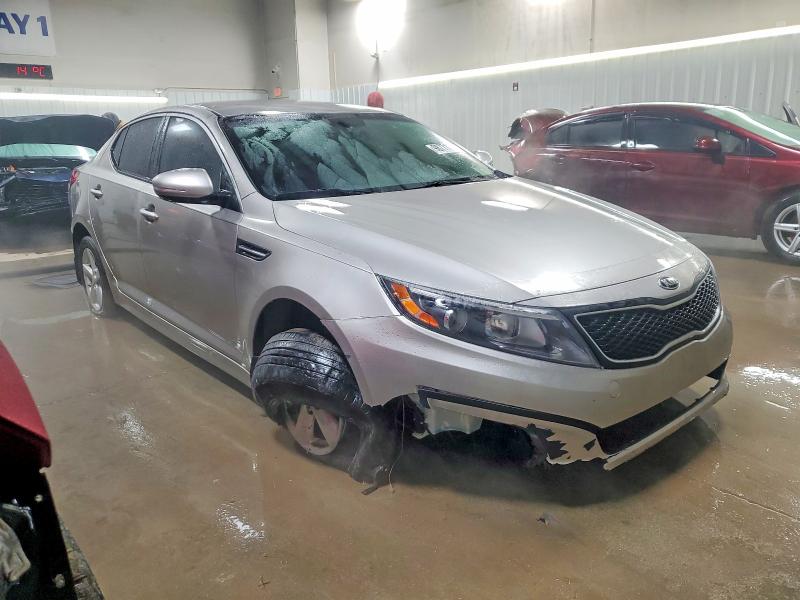 Photo 4 from auction – 2015 KIA OPTIMA with VIN KNAGM4A7XF5558551