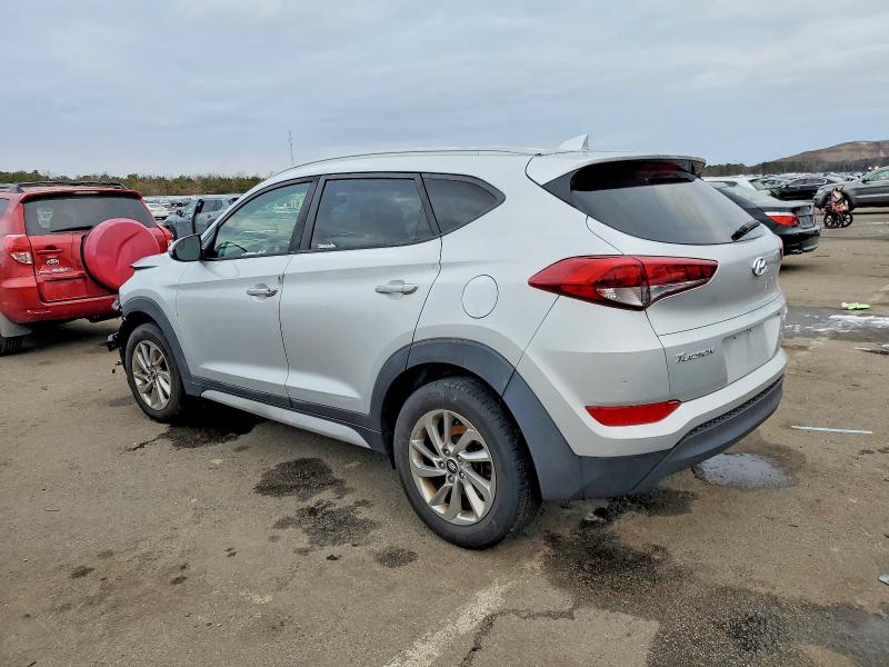 Photo 2 from auction – 2018 HYUNDAI TUCSON SEL with VIN KM8J3CA40JU639743