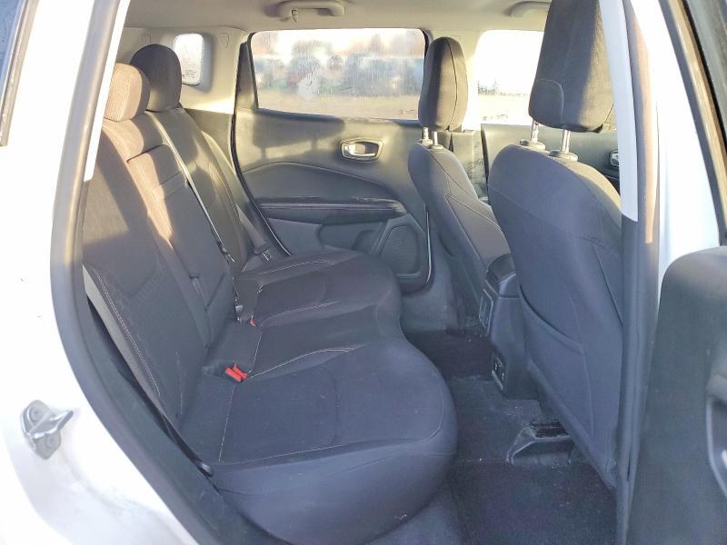 Photo 11 from auction – 2019 JEEP COMPASS with VIN 3C4NJCAB4KT615810