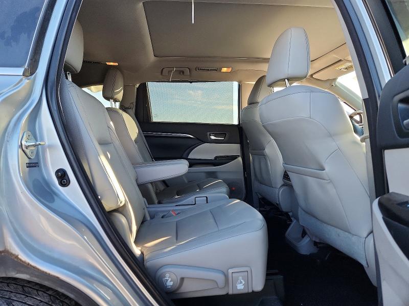 Photo 11 from auction – 2014 TOYOTA HIGHLANDER with VIN 5TDYKRFH8ES015980