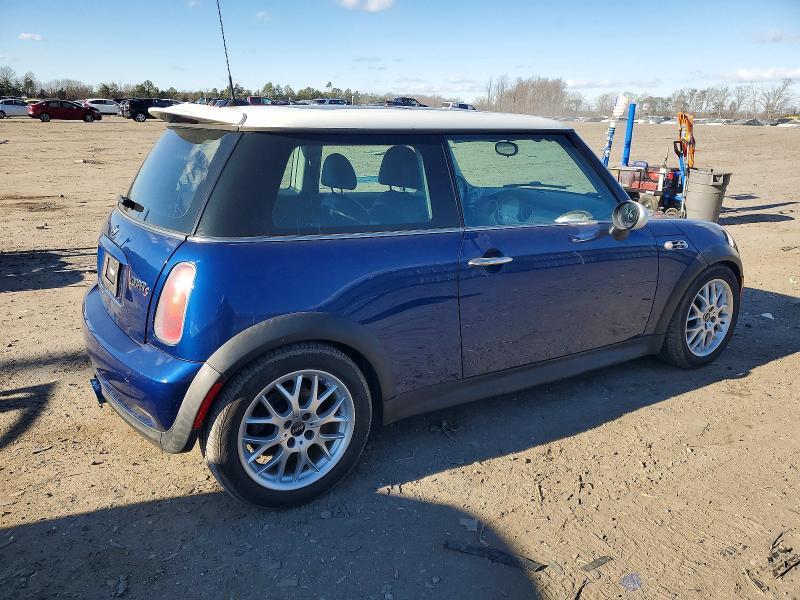 Photo 3 from auction – 2004 MINI COOPER S with VIN WMWRE33404TD74461