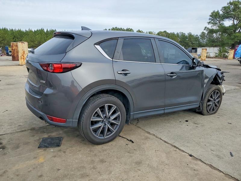 Photo 3 from auction – 2018 MAZDA CX-5 TOURI with VIN JM3KFACM3J0327190