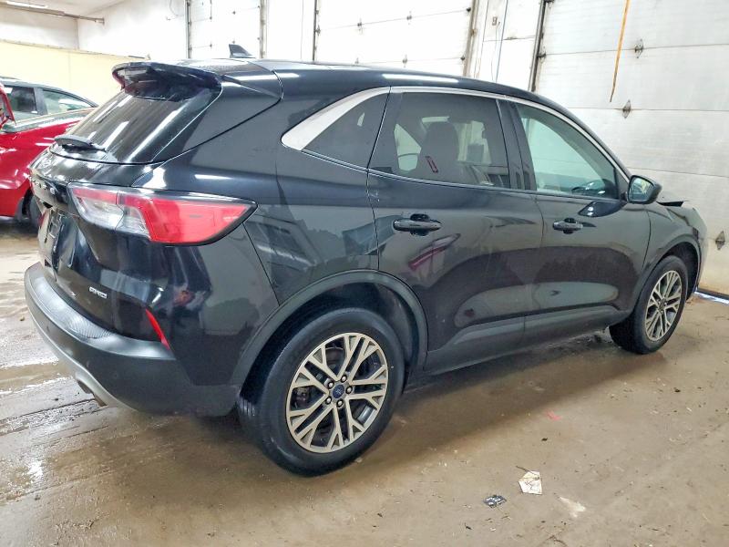 Photo 3 from auction – 2022 FORD ESCAPE with VIN 1FMCU9H91NUA43816
