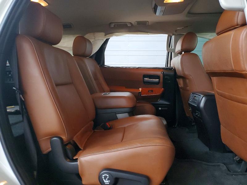 Photo 11 from auction – 2018 TOYOTA SEQUOIA PL with VIN 5TDDW5G12JS156261