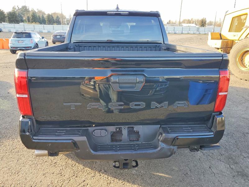 Photo 6 from auction – 2025 TOYOTA TACOMA DOU with VIN 3TMLB5JN1SM107735