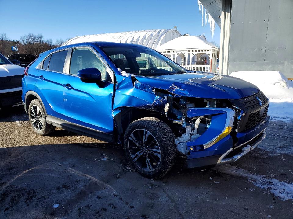 Фото 4 с аукциона – 2025 MITSUBISHI ECLIPSE CR с VIN JA4ATWAA1SZ036102