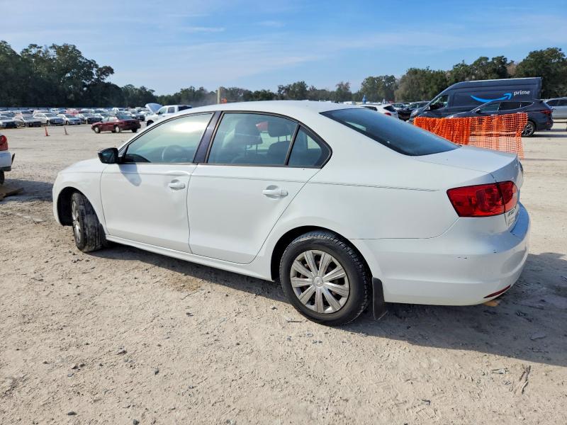 Photo 2 from auction – 2014 VOLKSWAGEN JETTA BASE with VIN 3VW2K7AJ9EM411062