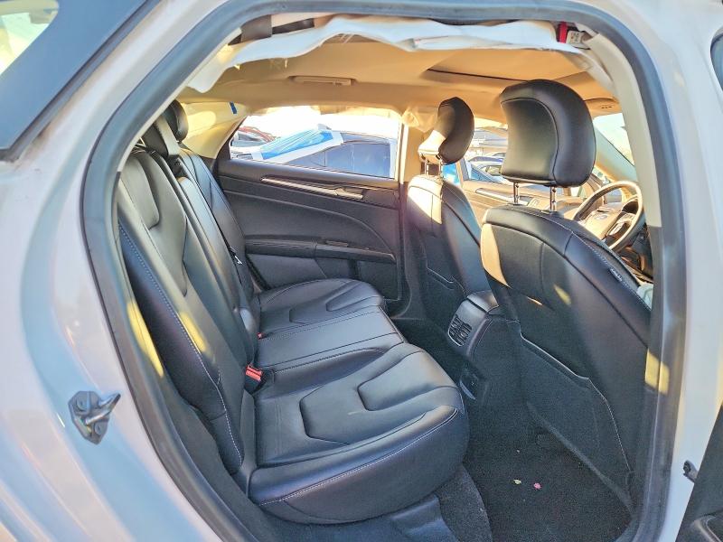 Photo 10 from auction – 2018 FORD FUSION with VIN 3FA6P0SU0JR110351