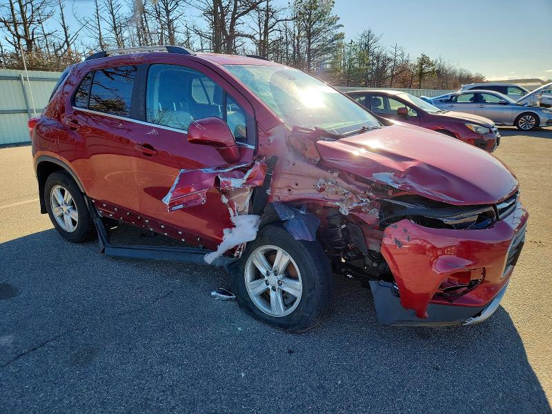 Photo 4 from auction – 2019 CHEVROLET TRAX with VIN 3GNCJPSB2KL167877
