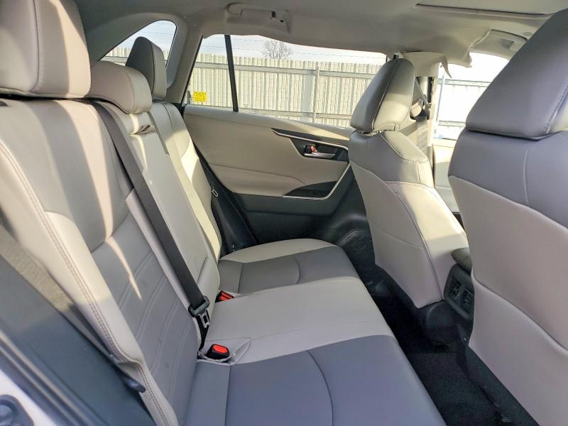 Photo 11 from auction – 2024 TOYOTA RAV4 XLE P with VIN 2T3C1RFV9RW360989
