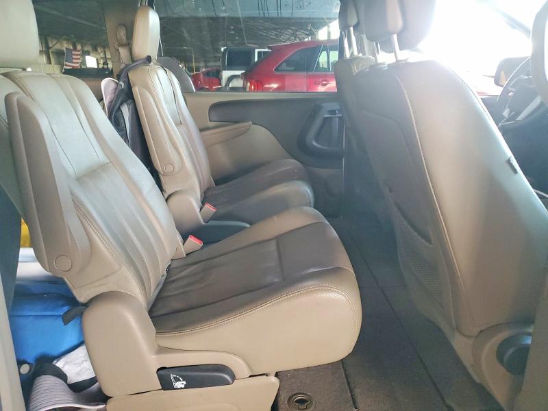 Photo 11 from auction – 2012 CHRYSLER TOWN & COU with VIN 2C4RC1BG9CR367794