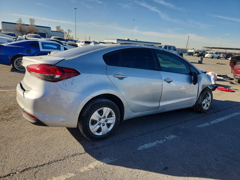 Photo 3 from auction – 2017 KIA FORTE with VIN 3KPFK4A74HE082776