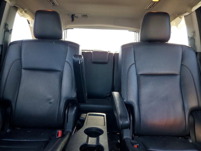 Photo 10 from auction – 2018 TOYOTA HIGHLANDER with VIN 5TDYZRFH1JS249223