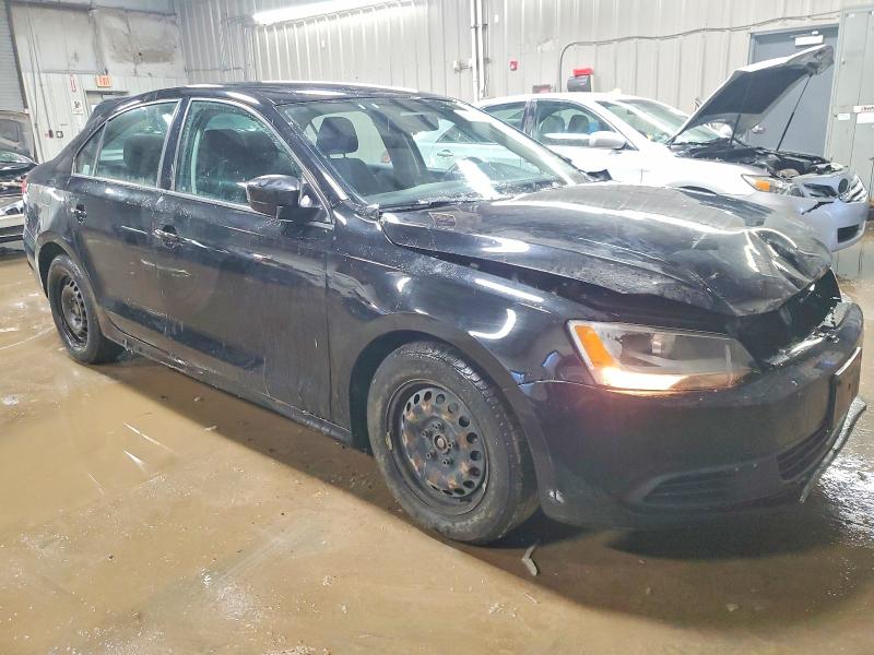Photo 4 from auction – 2013 VOLKSWAGEN JETTA BASE with VIN 3VW2K7AJ7DM208475