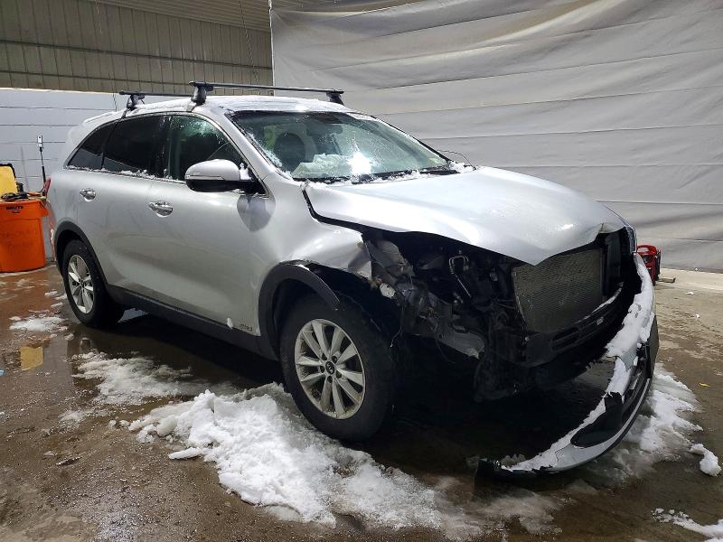 Photo 4 from auction – 2019 KIA SORENTO LX with VIN 5XYPGDA54KG490645
