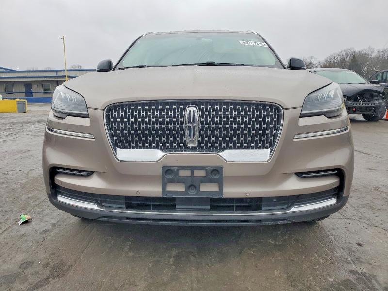Photo 5 from auction – 2021 LINCOLN AVIATOR with VIN 5LM5J6XC6MGL07720