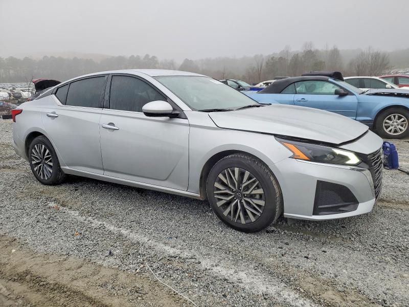 Photo 4 from auction – 2023 NISSAN ALTIMA with VIN 1N4BL4DV3PN329081