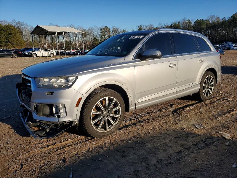 AUDI Q7 PREMIUM 2017 with VIN WA1LAAF76HD002855 - Photo from auction