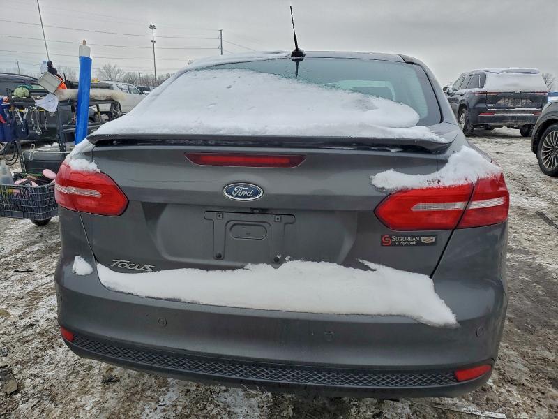 Photo 6 from auction – 2015 FORD FOCUS SE with VIN 1FADP3F21FL333893