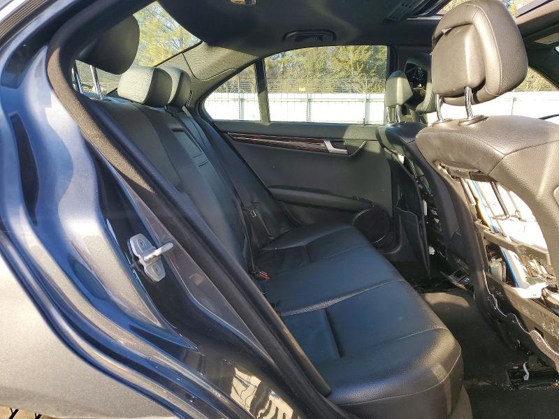 Photo 10 from auction – 2013 MERCEDES-BENZ C with VIN WDDGF4HBXDA766110